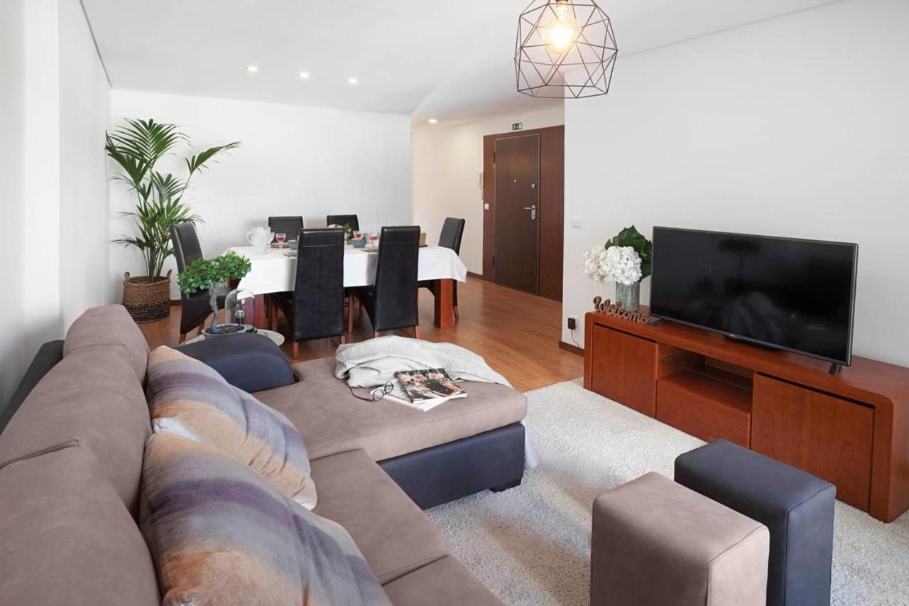 Guestready - Guimaraes Downtown Lägenhet Exteriör bild